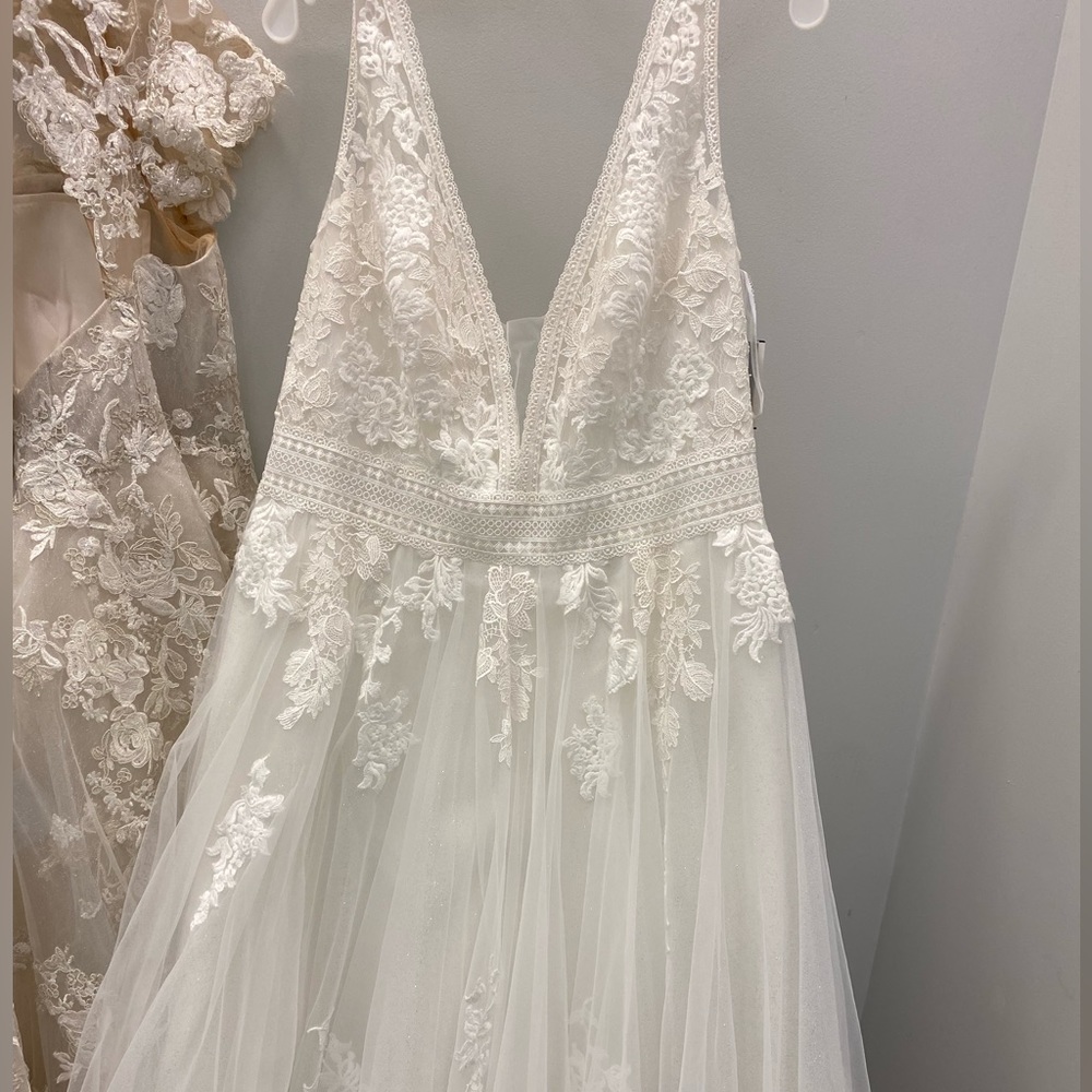 Oleg Cassini Ivory Embroidered V- Neck Wedding Dress with Sparkling Tulle Skirt - Picture 7 of 12